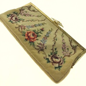 Bag Tapestry Wallet Tapestry Make-up Bag Embroidery Floral pattern Menuett vintage 1950's image 2