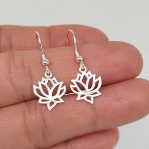 Sterling Silber Lotus Blume baumeln Ohrringe