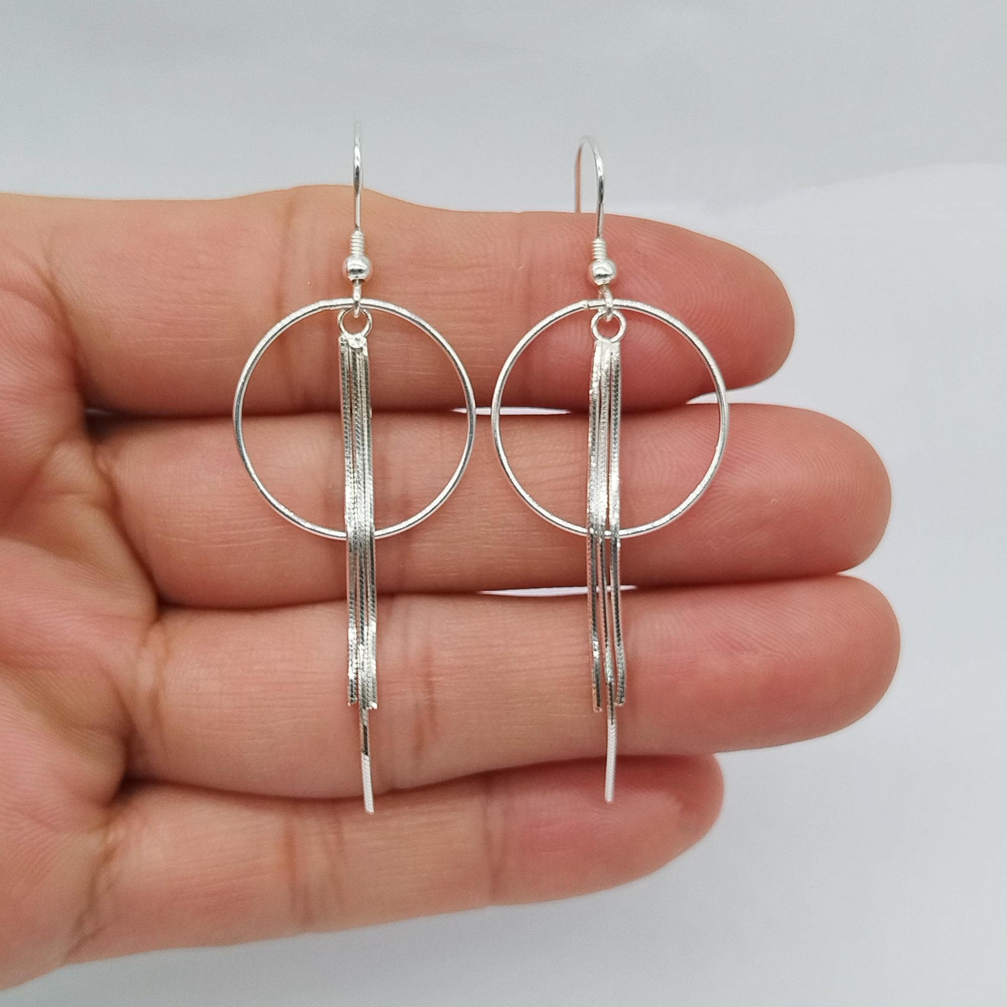 1点のみブルーオパライズドペトリファイドウッド スクエアピアスチャーム 1点のみブルーオパライズドペトリファイドウッド スクエアピアス