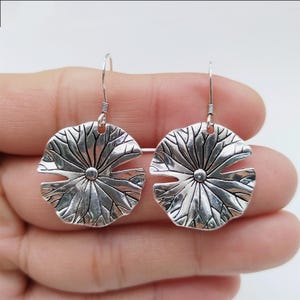 Sterling Silber Lotus Blume Ohrringe: Yoga Schmuck