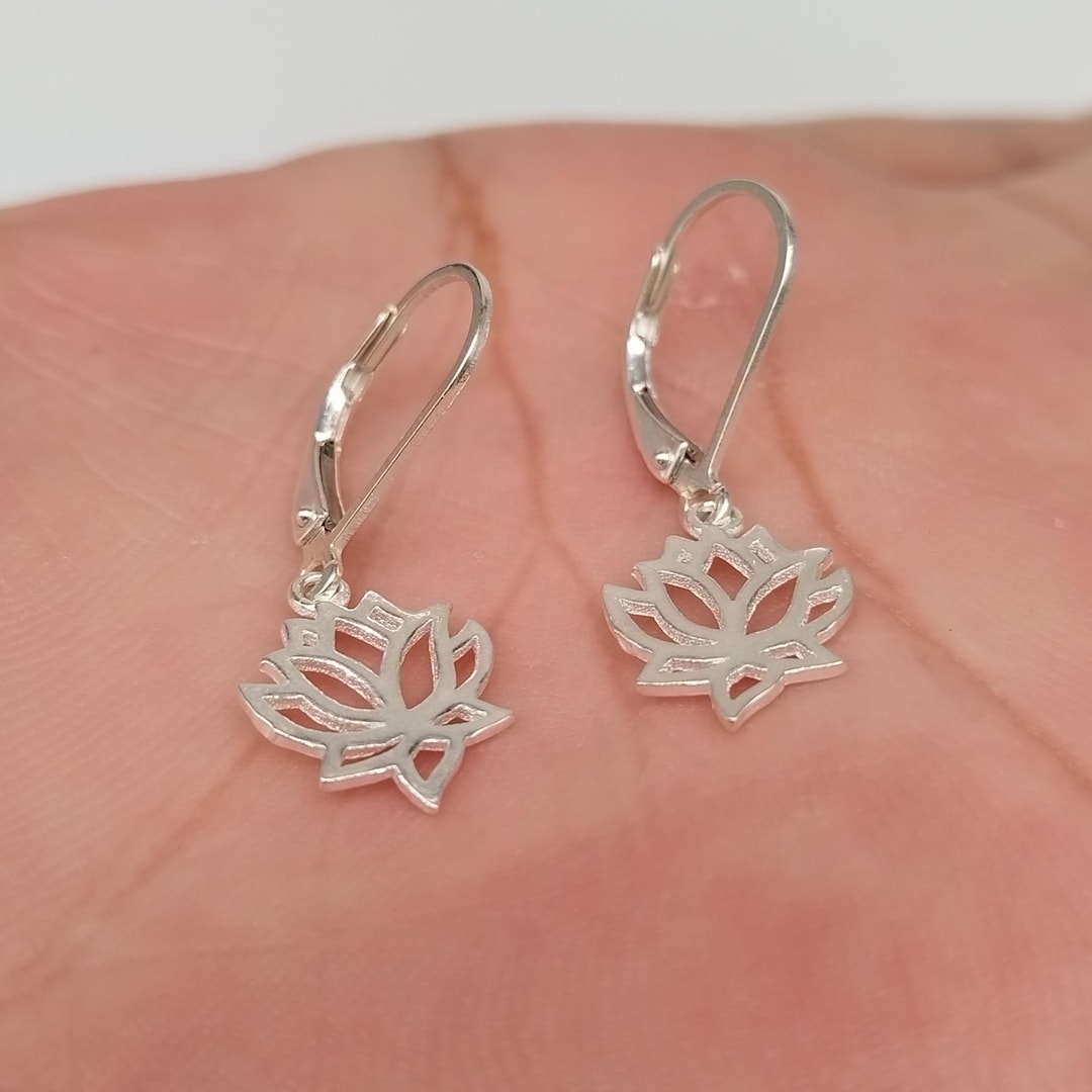 Lotus Earring main image 1
