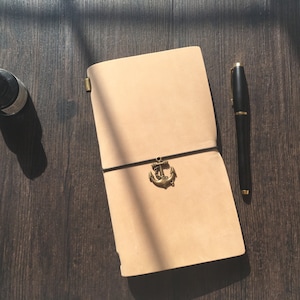 Leather Notebook-Warm Sand/Free Gift Wrap/Handmade/leather Journal/Nubuck Leather/Elegant Touch/Refillable/Traveler/Craft/Fauxdori/Midori