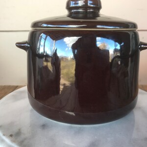Vintage West Bend 2 Qt. Bean Pot Genuine Ceramic Stoneware With Lid, Made USA