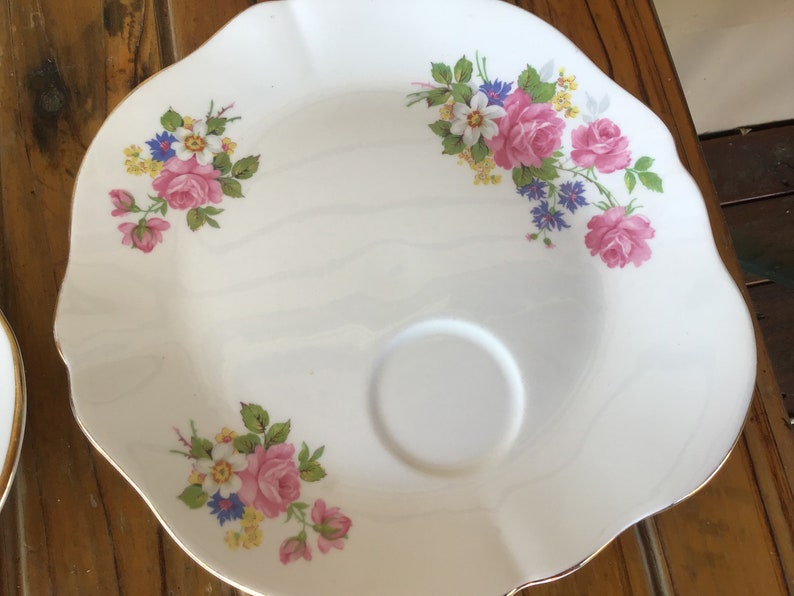 Royal Vale Bone China from England 2 Dessert Plates