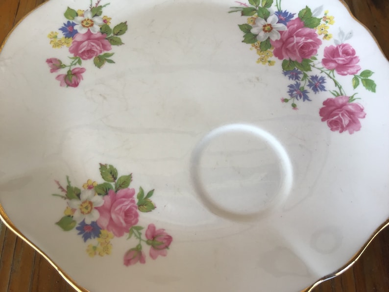 Royal Vale Bone China from England 2 Dessert Plates