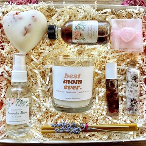 Floral Relaxation Gift Box – Soy Candle, Bath Salts, Rose Quartz