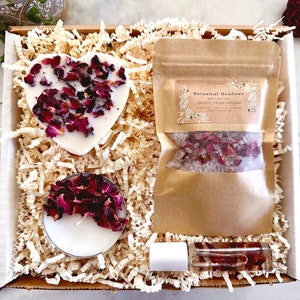 Organic Floral Spa Gift Set: Rose Candle, Bath Salts & Fragrance Oil