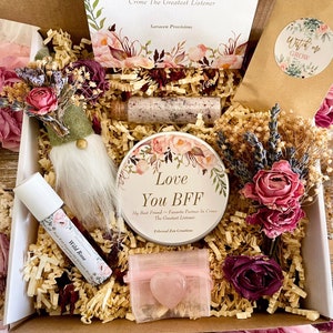 BFF Floral Gift Box: Dried Flowers, Candle & Rose Quartz