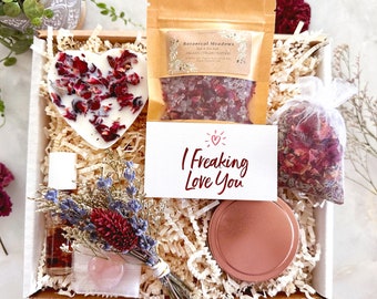 Personalized Floral Crystal Spa Gift Box: Organic Self-Care Set