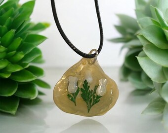 Resin Shell with flowers and some leaves