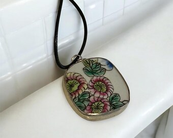Ceramic floral pendant necklace