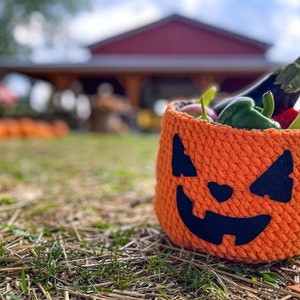 Spooky Jack-o-Lantern Basket Crochet Pattern