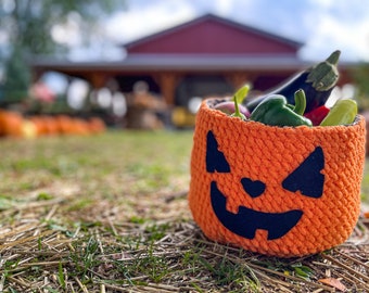 Spooky Jack-o-Lantern Basket Crochet Pattern