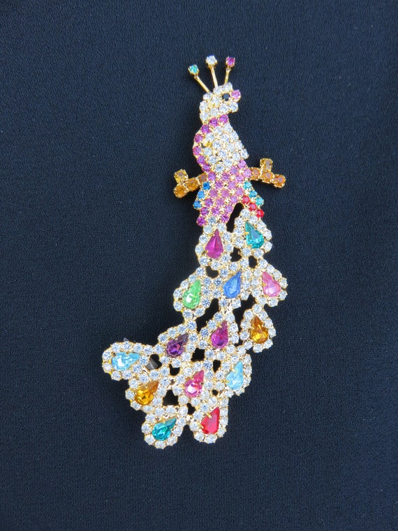 Dorothy Bauer Rhinestone Peacock Brooch - image 2