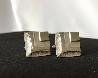 Silver Cufflinks Square with Polished and Brushed Metal.