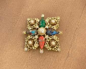 Sarah Coventry  Brooch/Pendant.  Square with Rhinestones and Pearls