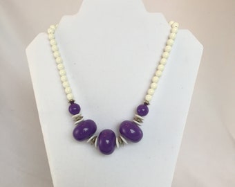 Chunky Purple and White Beaded Necklace. Rockabilly