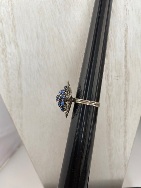 Blue Rhinestone Flower Ring - image 5