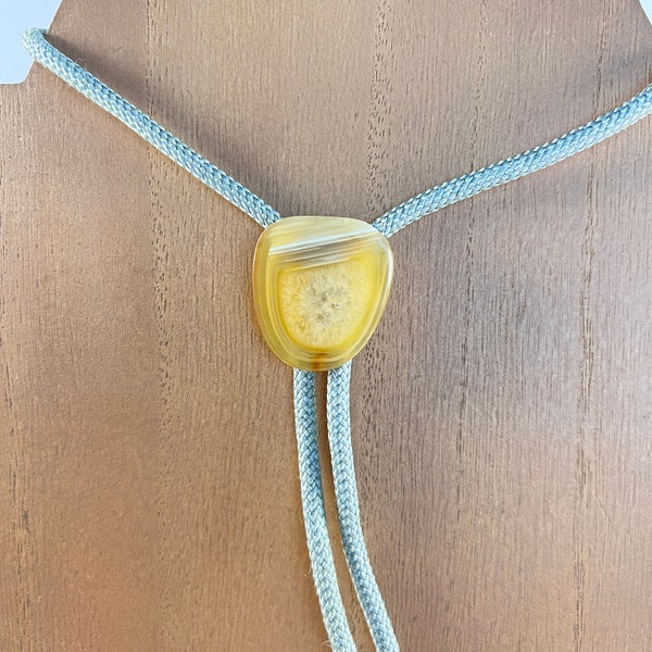 Cream Colored Agate Stone Bolo Tie