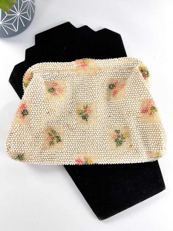 White Beaded, Flower Embroidered Casual Clutch - image 3