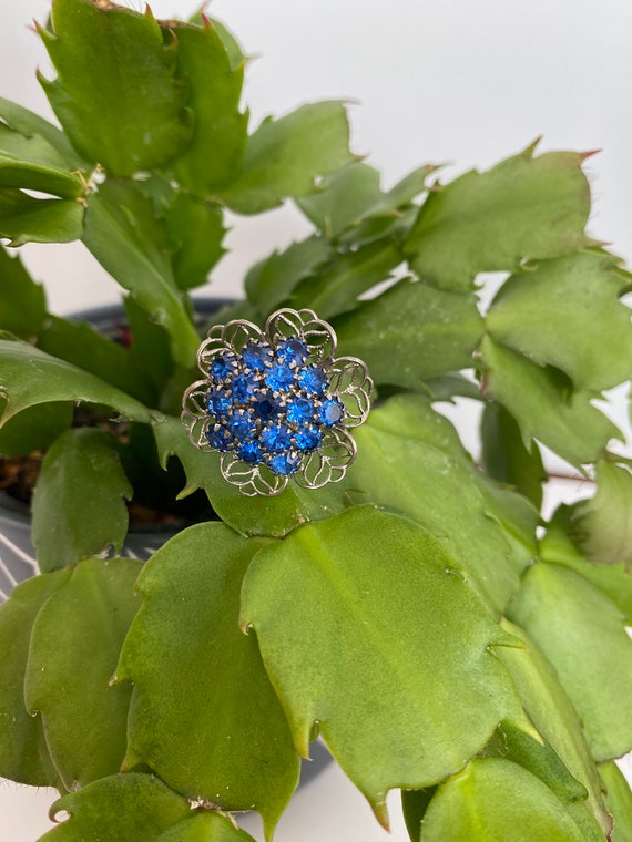 Blue Rhinestone Flower Ring - image 7