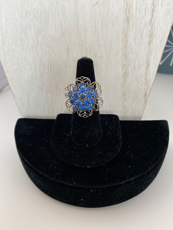 Blue Rhinestone Flower Ring