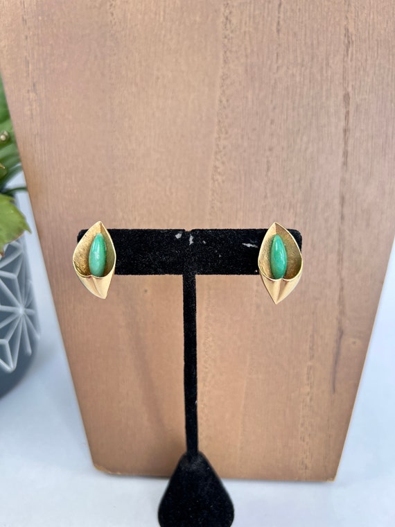 Aventurine and Brushed Gold Lilly Earrings