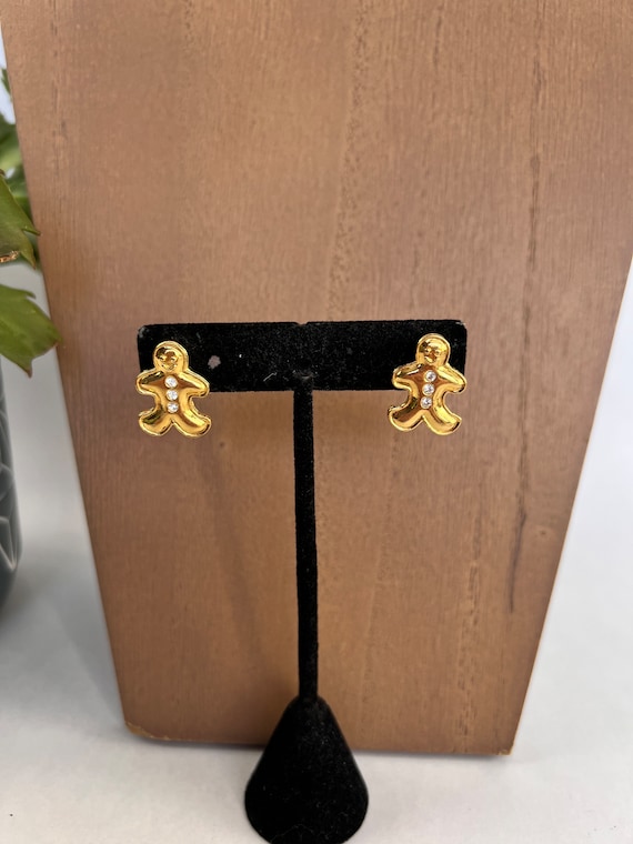 Avon Gingerbread Man Earrings