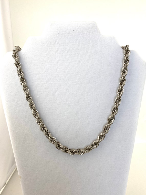 Monet Spiral Chain Necklace. Silver Tone