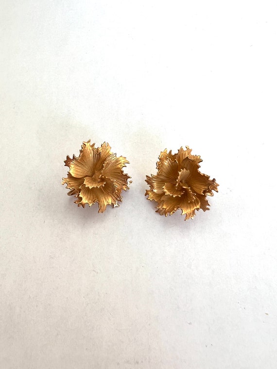 Lisner Gold Flower Earrings