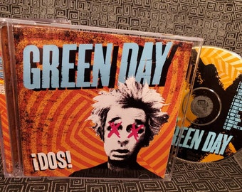 green day dos album cover