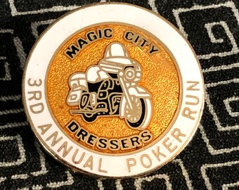Magic City Dressers 3rd Annual Poker Run enamel stick back pin - Minot - North Dakota - USA - Magicians - Harley Davidson - biker - Sturgis