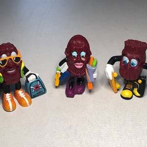 The California Raisins 1990 Hardee&#39;s Wave 4 - Set of 3 - Buster - Anita Break - Benny - Smaller size Figurine - Family of the 90&#39;s