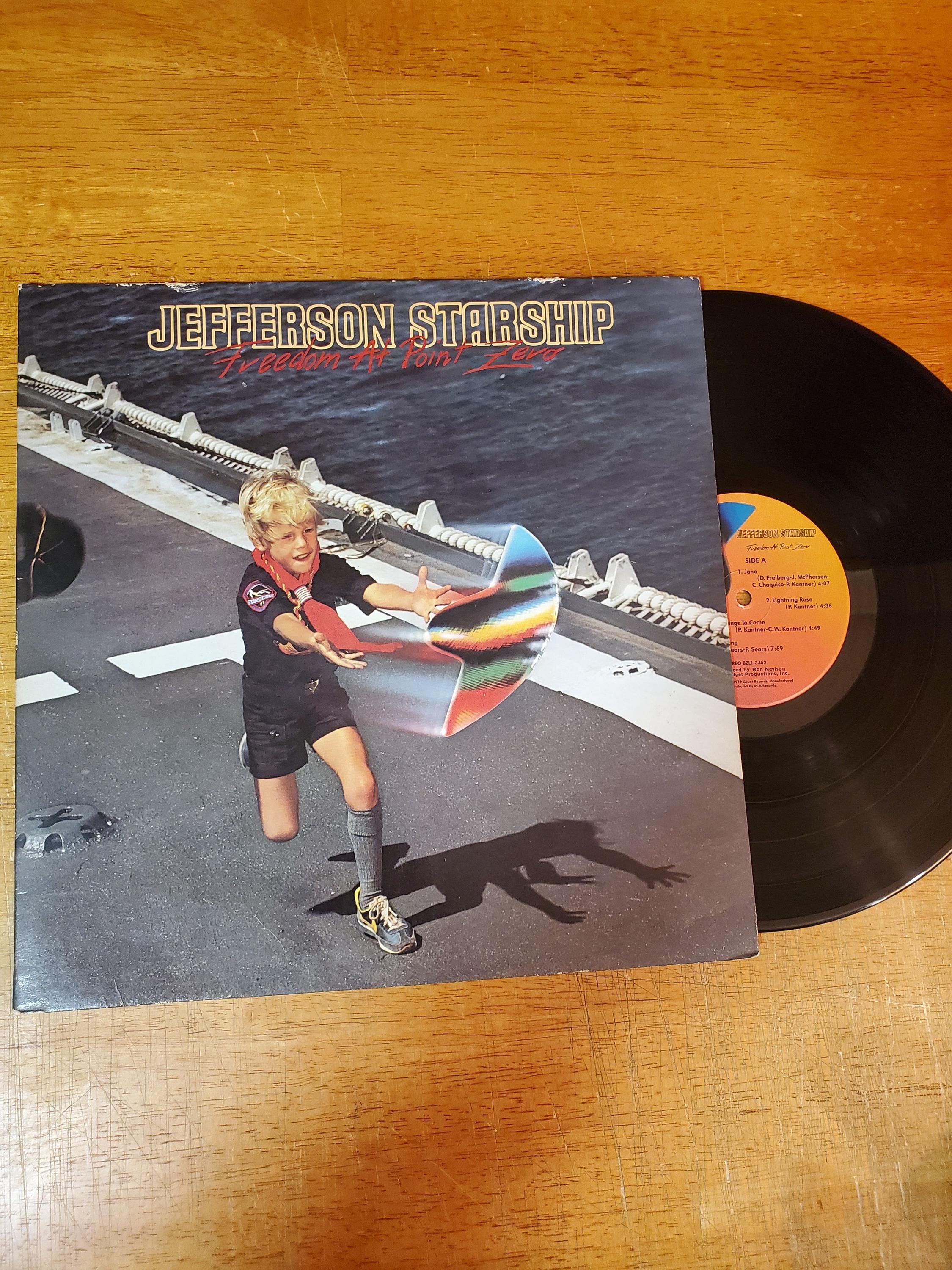 Jefferson Starship Vinyl Record - Freedom at Point Zero - Play