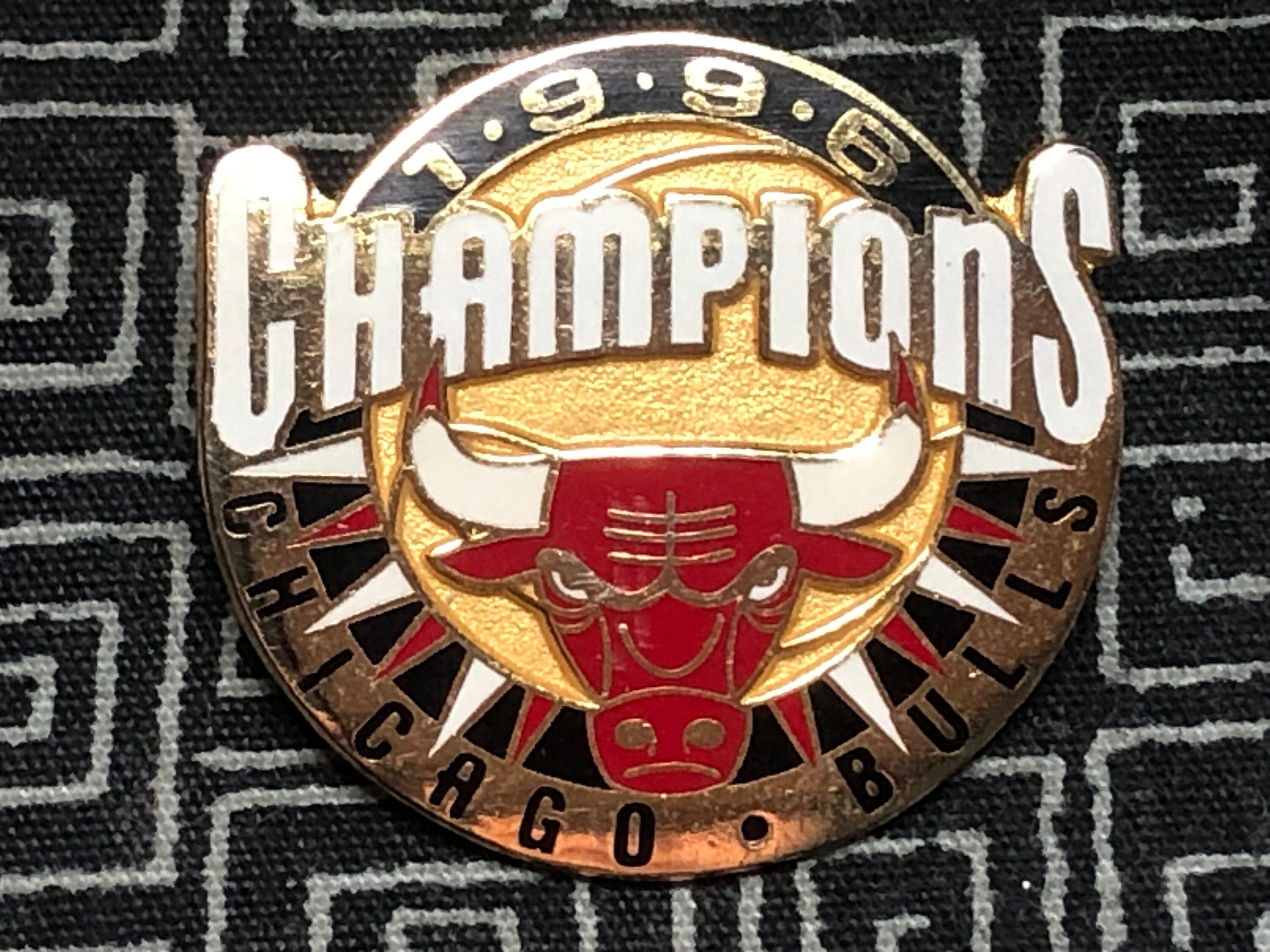 Chicago Bulls 1992 NBA Champions Pin - Limited 1,000