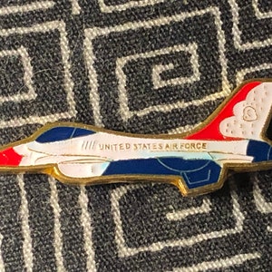 USAF Thunderbird Enamel Pin - USAF Pin - US Navy Marines - F16 - Jet - Aviation - Us Air Force - Plane shaped pin - Jet Pin - Thunderbirds