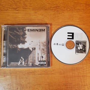 Eminem CD  The Marshall Mathers LP  The Real Slim Shady - Explicit Lyrics- DR Dre - 2000 - Y2K