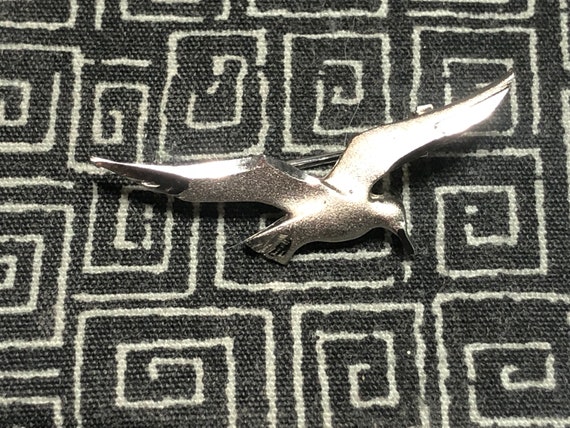 Bird in Flight Silver Pin - Collectible pin - ele… - image 3