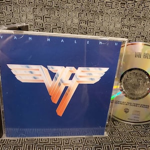 Van Halen 2 II - CD - Eddie Van Halen - David Lee Roth - DOA - Dance The Night Away - Spanish Fly - Bottoms Up - Compact Disc