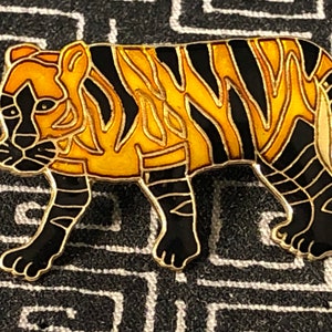 TIGER ENAMEL PIN - Bengal - Siberian - Sumatran - Caspian - Endangered Species - Tigger - Tigerlady - Cat - Cat lover - Stripes - India