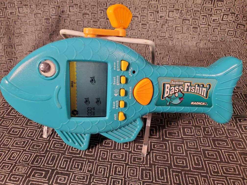 Radica Junior Bass Fishing Electronic Handheld Game - Battery Operated -  Works Great - Clean Battery Compartment - 1997