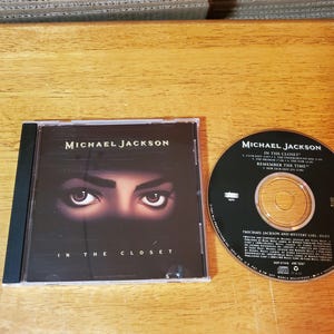 MICHAEL JACKSON CDセット　「BAD」picture label 61nB5qbzBjL._UF1000,1000_QL80_.jpg