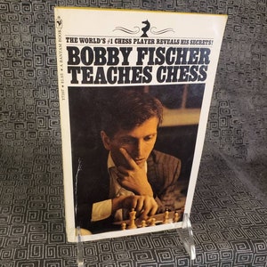 Chess Set: Bobby Fischer Teaches Chess - Game Night Games