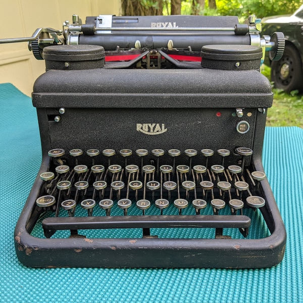 Royal Office Machine à écrire modèle KHY 1934 millésime