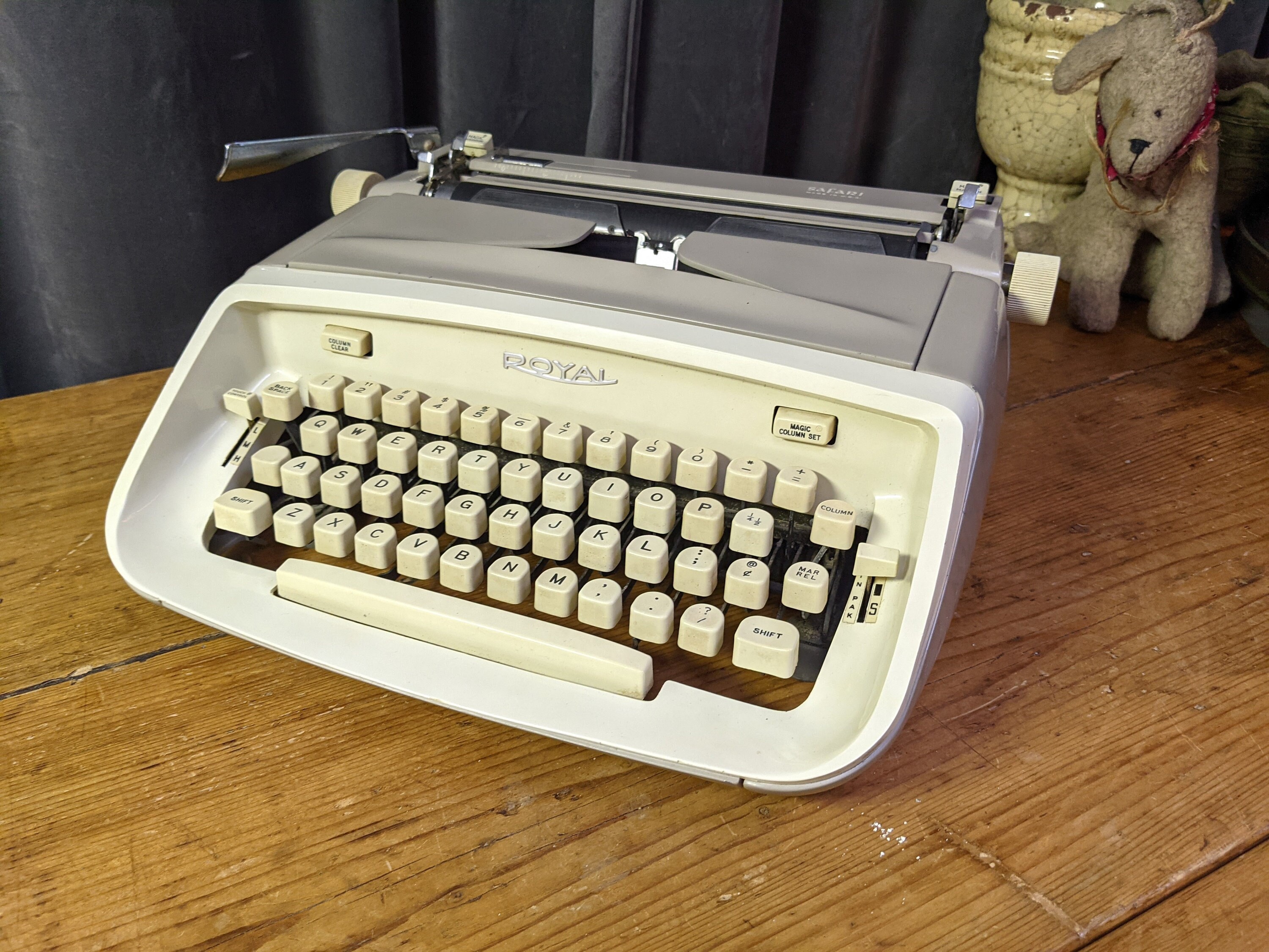 Retro Royal Safari Portable Typewriter W Case - Etsy