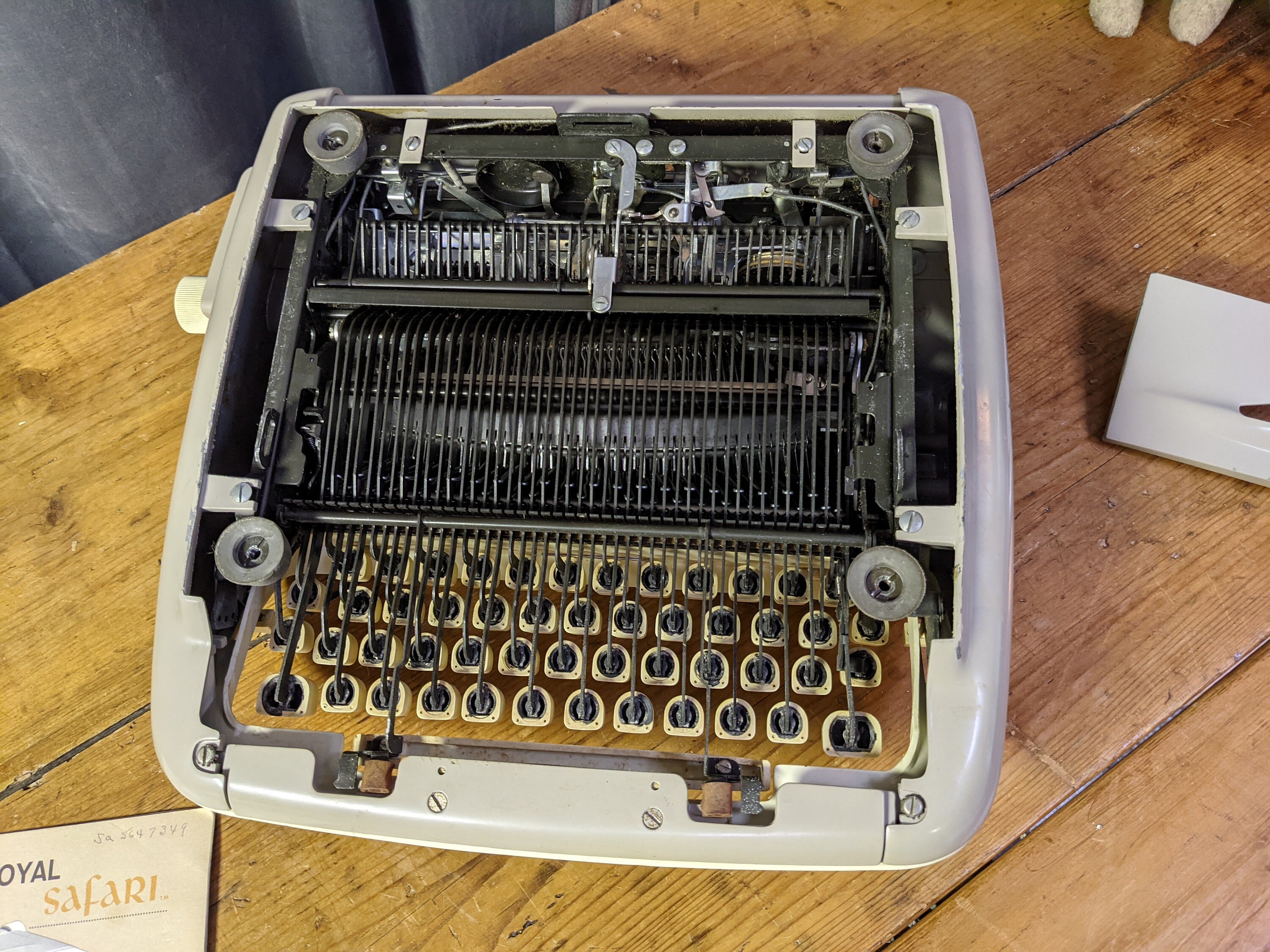 Retro Royal Safari Portable Typewriter W Case - Etsy
