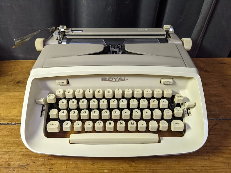 Retro Royal Safari Portable Typewriter W Case - Etsy