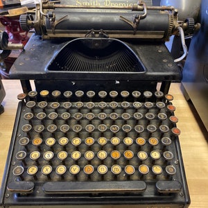 Smith Premier No 10 Typewriter 1908 Model