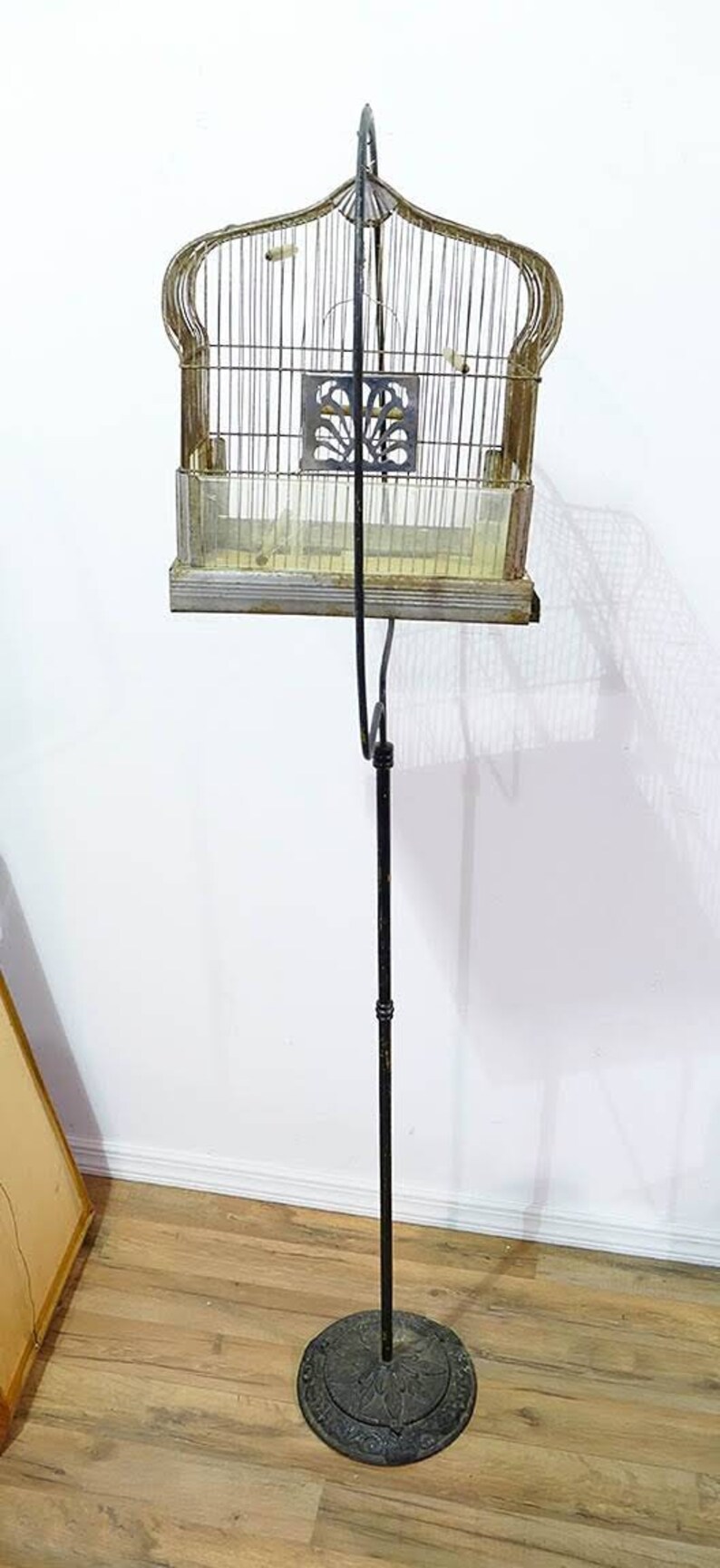 Vintage Hendryx Crown Bird Cage With Victorian Cast Iron Bird Etsy