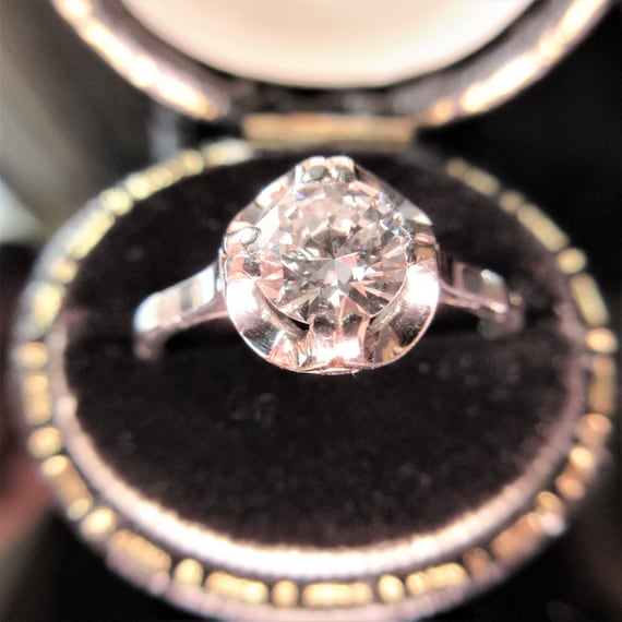 Vintage Old European Diamond Solitaire Engagement Ring 0.7 carat colorless Diamond Platinum